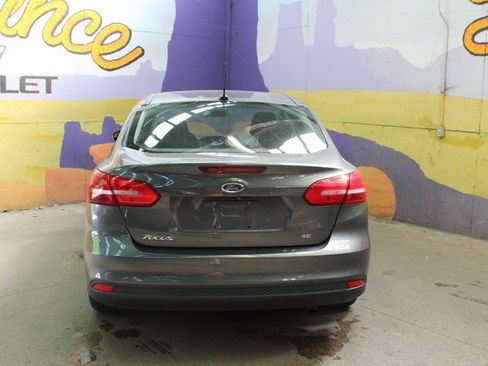 Used 2017 Ford Focus SE image 7