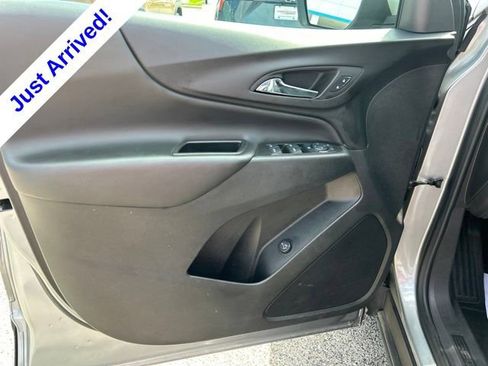 Used 2024 Chevrolet Equinox LT FWD image 11