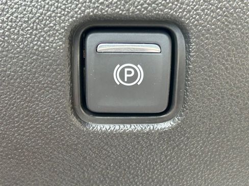 Used 2023 Chevrolet Blazer LT FWD image 35
