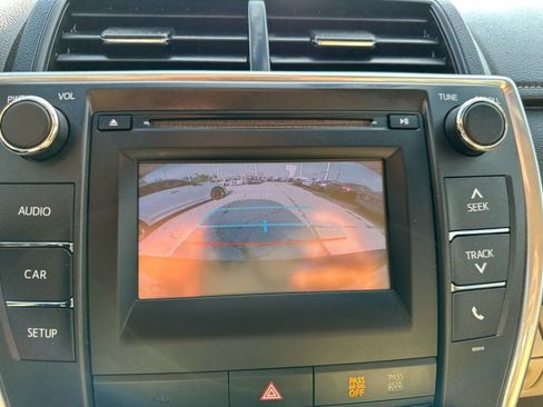 Used 2017 Toyota Camry LE FWD image 20