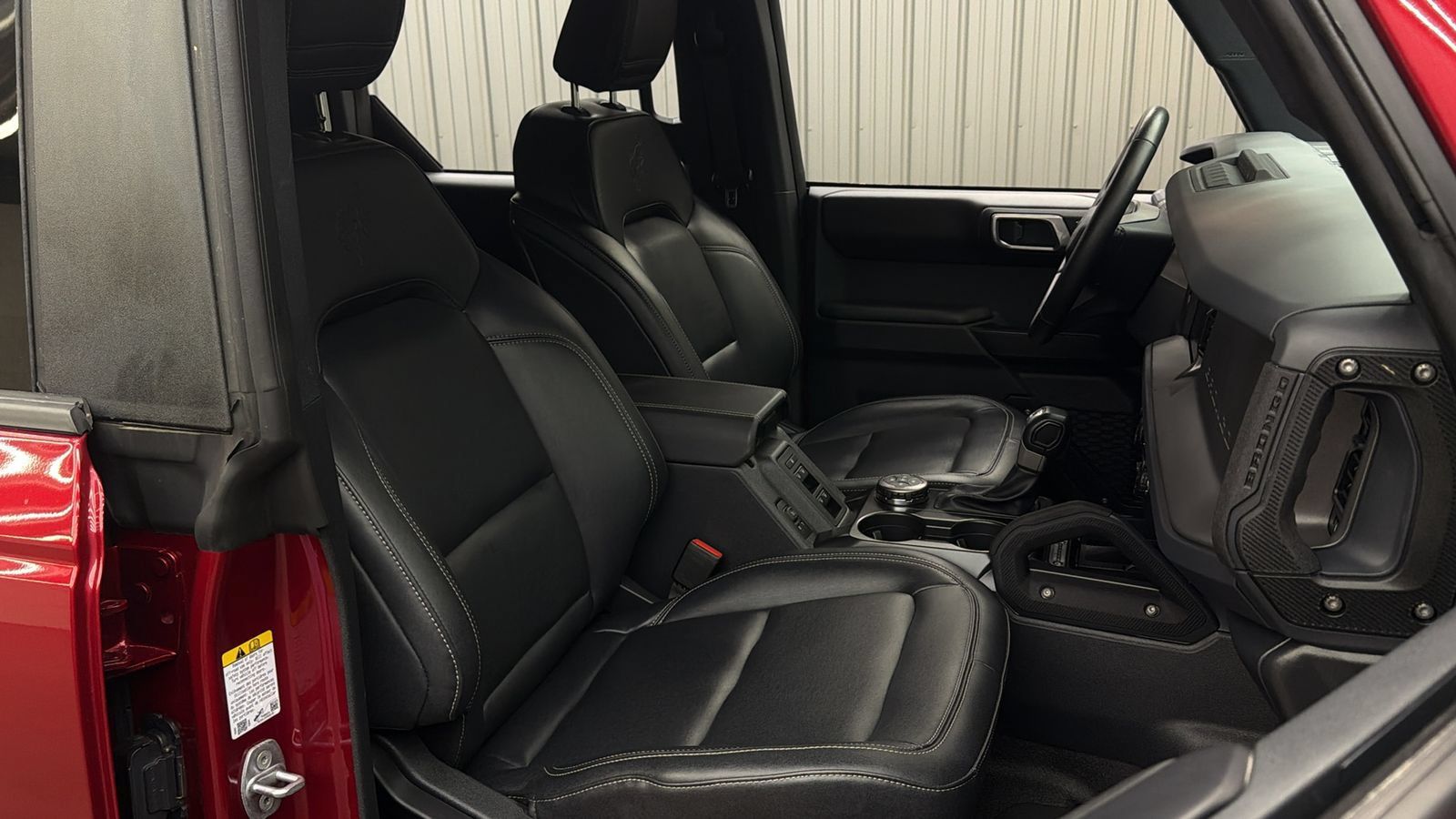Used 2025 Ford Bronco Badlands w/ Sasquatch Package AWD/4WD image 36