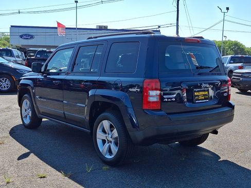 Used 2015 Jeep Patriot Latitude w/ Sun/Sound Group AWD/4WD image 5