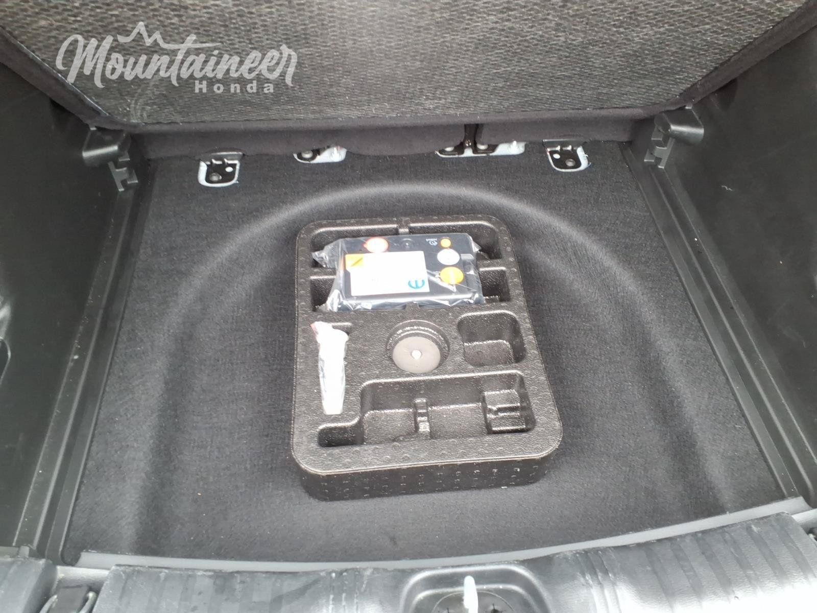 Used 2024 Jeep Compass Limited AWD/4WD image 18