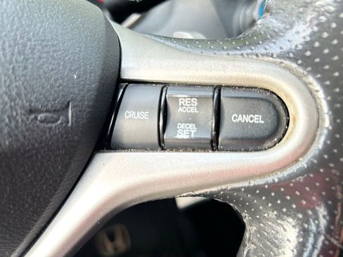 Used 2010 Honda Fit Sport image 18