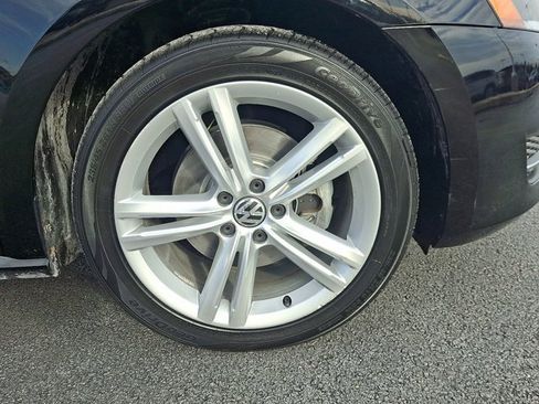 Used 2014 Volkswagen Passat 1.8T SE image 8