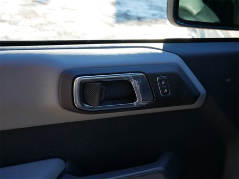 Certified 2022 Ford Bronco Badlands w/ Sasquatch Package image 16