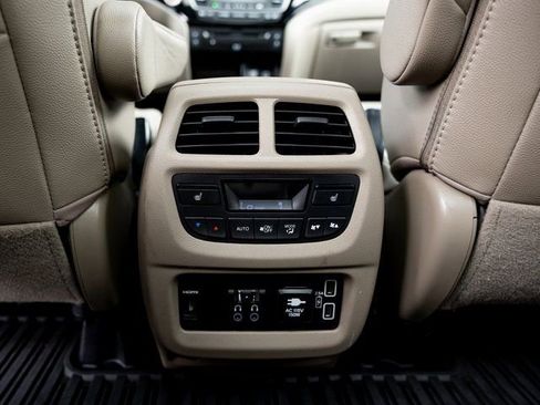 Used 2022 Honda Pilot Elite image 25