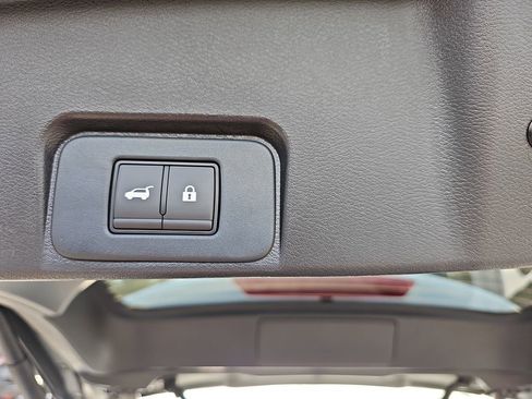 New 2026 Nissan Rogue SV FWD image 18