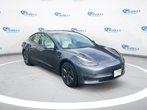 Used 2021 Tesla Model 3 Standard Range Plus image 7