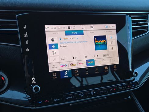 Used 2023 Jeep Wagoneer 4WD w/ Premium Group I image 30