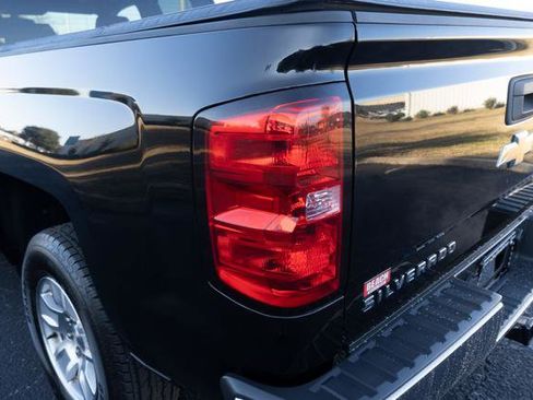 Used 2018 Chevrolet Silverado 1500 LT w/ All Star Edition image 37
