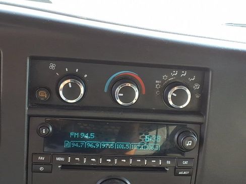 Used 2016 Chevrolet Express 2500 RWD image 20