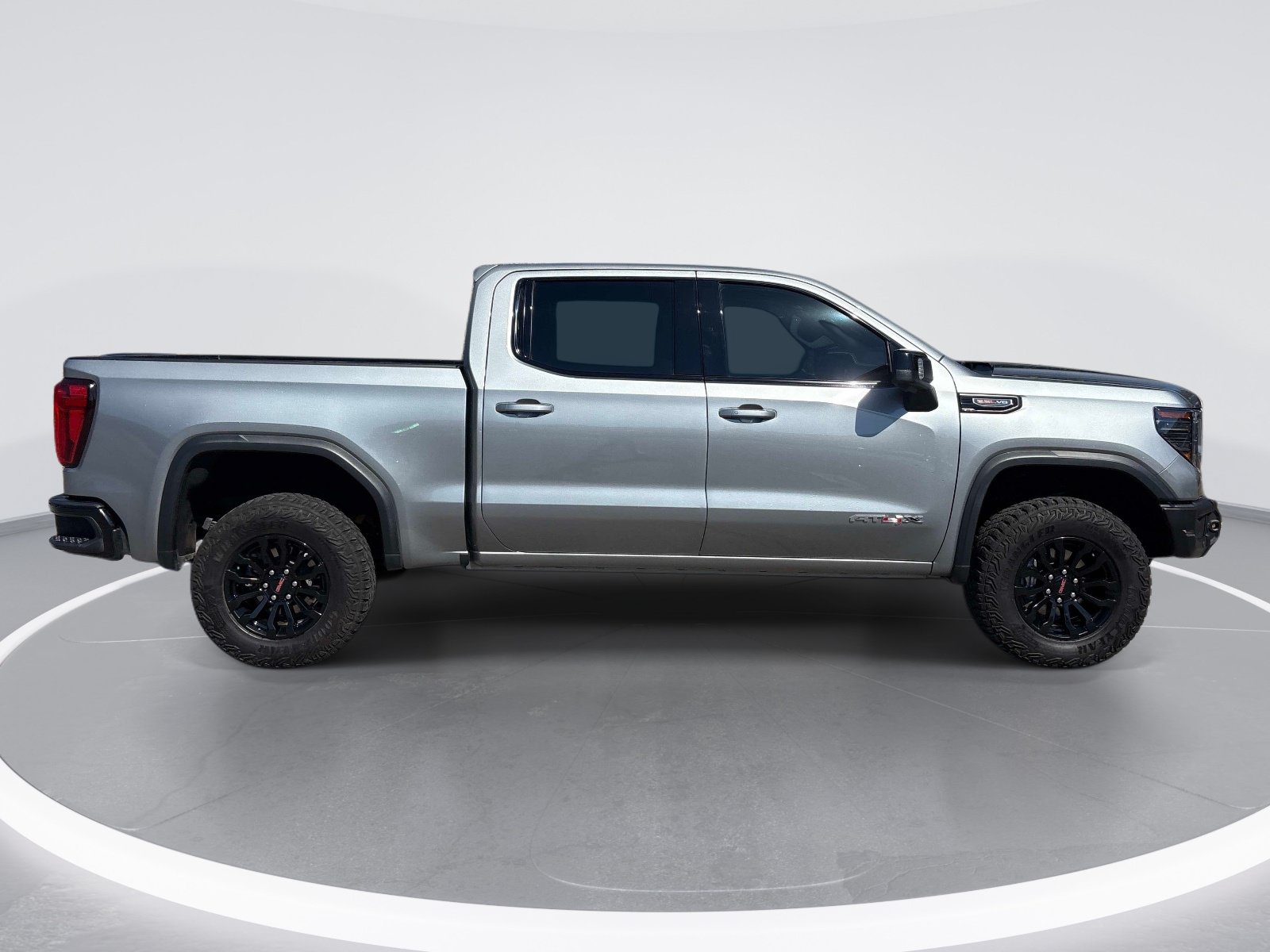 Used 2023 GMC Sierra 1500 AT4X AWD/4WD image 9