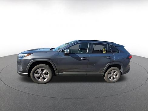 Used 2025 Toyota RAV4 LE image 4