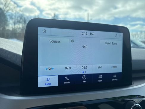 Used 2020 Ford Escape SEL image 25