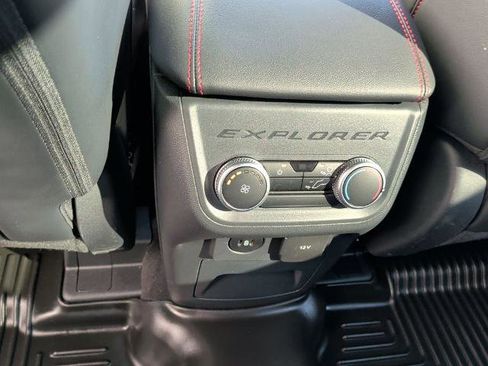 Certified 2025 Ford Explorer ST-Line image 12
