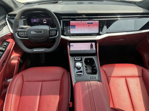 Used 2025 Jeep Wagoneer S Launch Edition AWD/4WD image 22