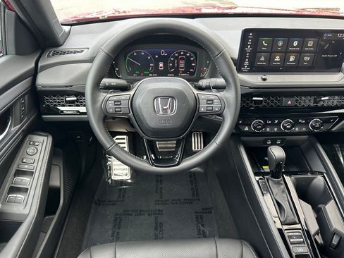 Used 2025 Honda Accord Sport image 16
