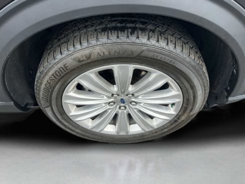 Used 2020 Ford Explorer Limited image 12