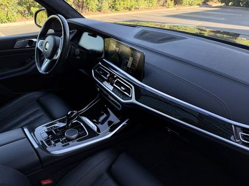 Used 2022 BMW X7 M50i AWD/4WD image 38
