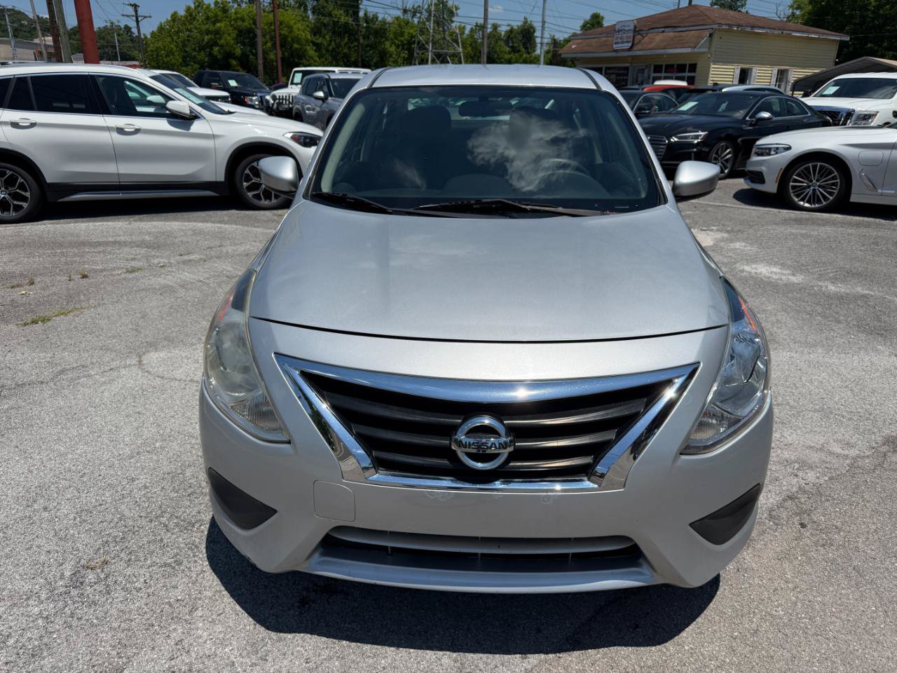 Used 2019 Nissan Versa S Plus FWD image 2