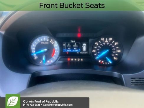 Used 2018 Ford Explorer XLT image 13