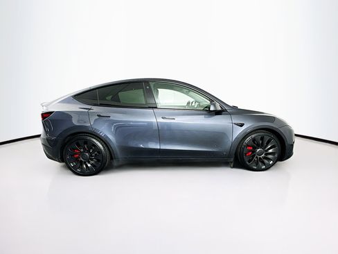 Used 2022 Tesla Model Y Performance image 10