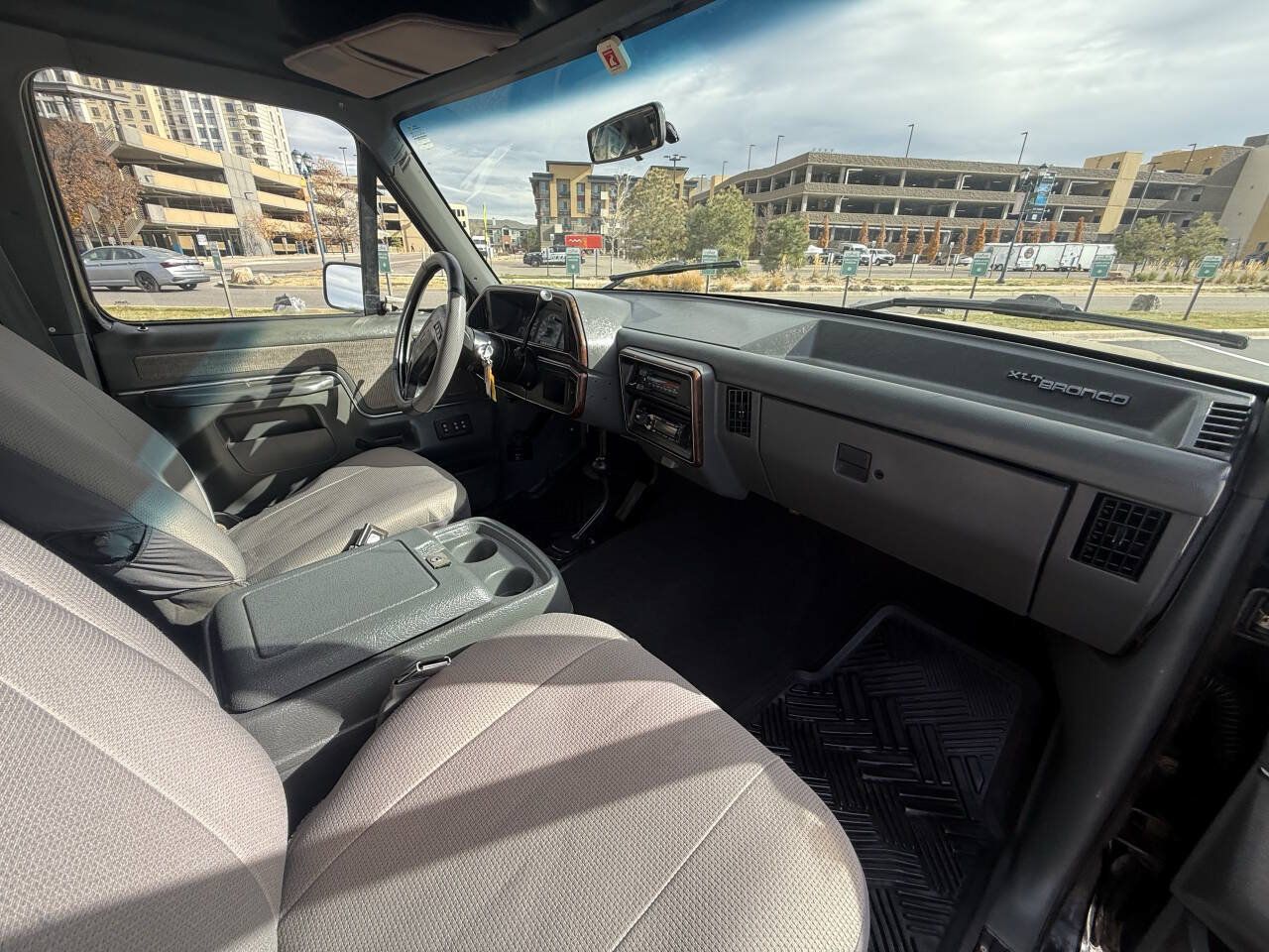 Used 1990 Ford Bronco AWD/4WD image 30