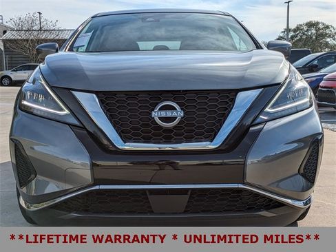 Used 2023 Nissan Murano S image 3