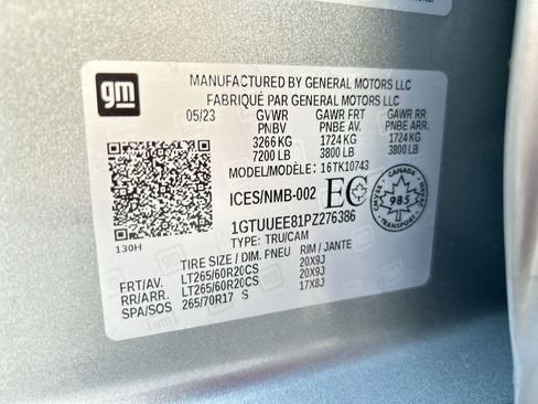 Used 2023 GMC Sierra 1500 AT4 w/ AT4 Preferred Package AWD/4WD image 2