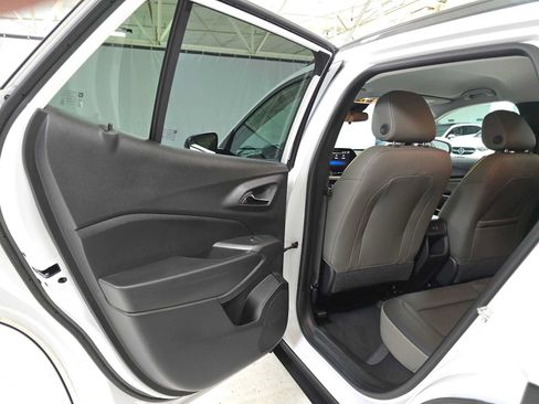 Used 2025 Chevrolet Trax ACTIV w/ Driver Confidence Package FWD image 15