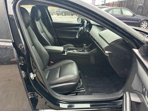 Used 2021 MAZDA MAZDA3 s image 16