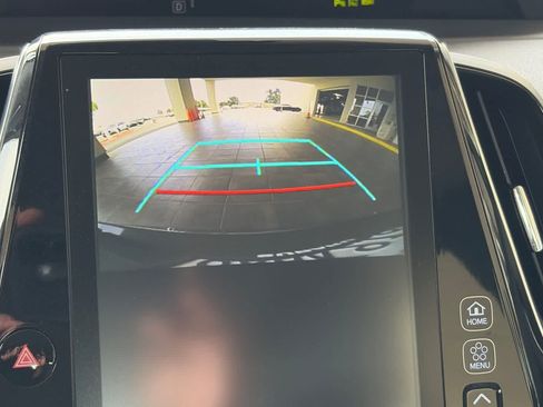 Used 2021 Toyota Prius Prime Limited FWD image 21