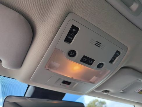 Used 2017 Lexus IS 300 AWD w/ Navigation System Package image 12