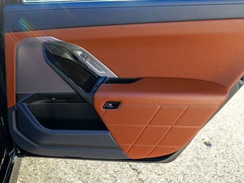 Used 2023 BMW 760i xDrive 760i xDrive w/ Executive Package image 28