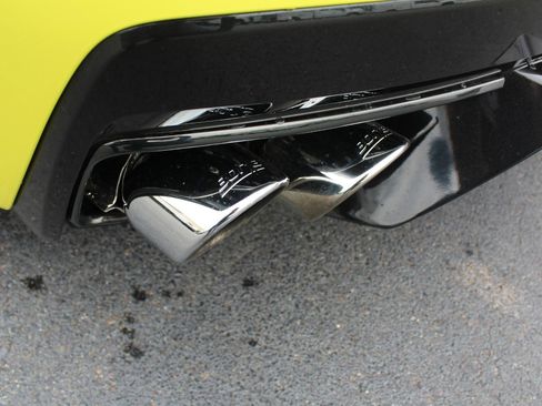 Used 2022 Chevrolet Corvette Stingray Preferred Cpe w/ Z51 Performance Package RWD image 48