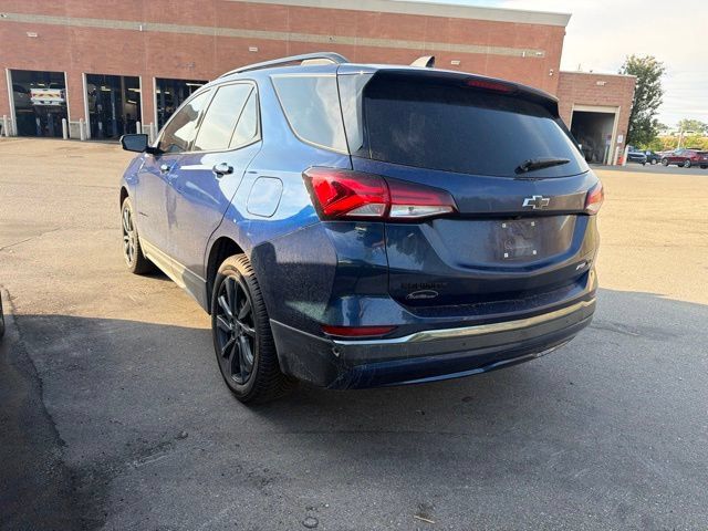 Used 2023 Chevrolet Equinox RS AWD/4WD image 2