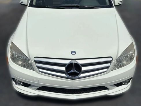 Used 2010 Mercedes-Benz C 300 Sedan image 9