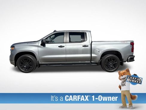 Used 2024 Chevrolet Silverado 1500 Custom image 2
