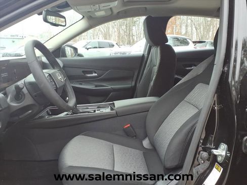 New 2026 Nissan Sentra SV w/ SV Convenience Package FWD image 9
