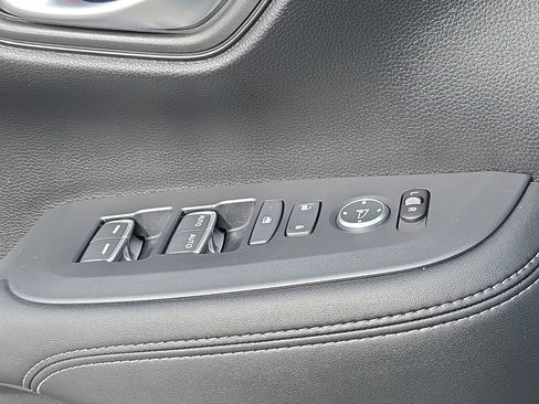 Certified 2026 Honda HR-V EX-L image 23