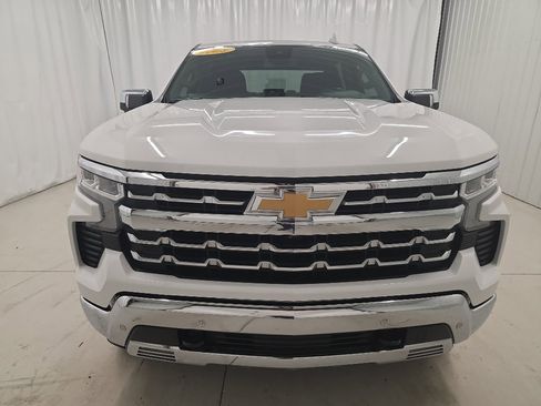 Used 2023 Chevrolet Silverado 1500 LTZ image 2