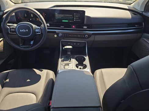 New 2026 Kia Carnival FWD image 12