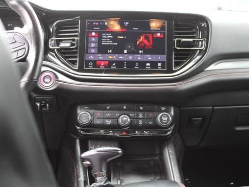 Used 2022 Dodge Durango R/T w/ Blacktop Package AWD/4WD image 17