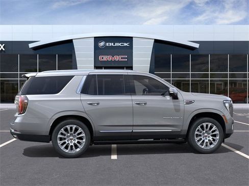 New 2026 GMC Yukon Denali w/ Sun & Power Step Package image 5