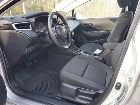 Certified 2025 Toyota Corolla LE image 16