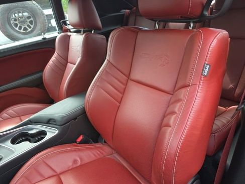 Used 2023 Dodge Challenger SRT Hellcat RWD image 5