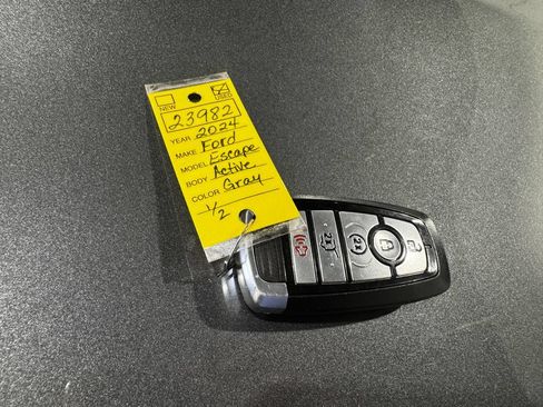 Used 2024 Ford Escape Active AWD/4WD image 42