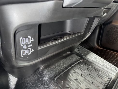 New 2025 RAM 4500 Tradesman image 32