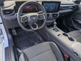 New 2025 Ford Mustang Coupe video 3